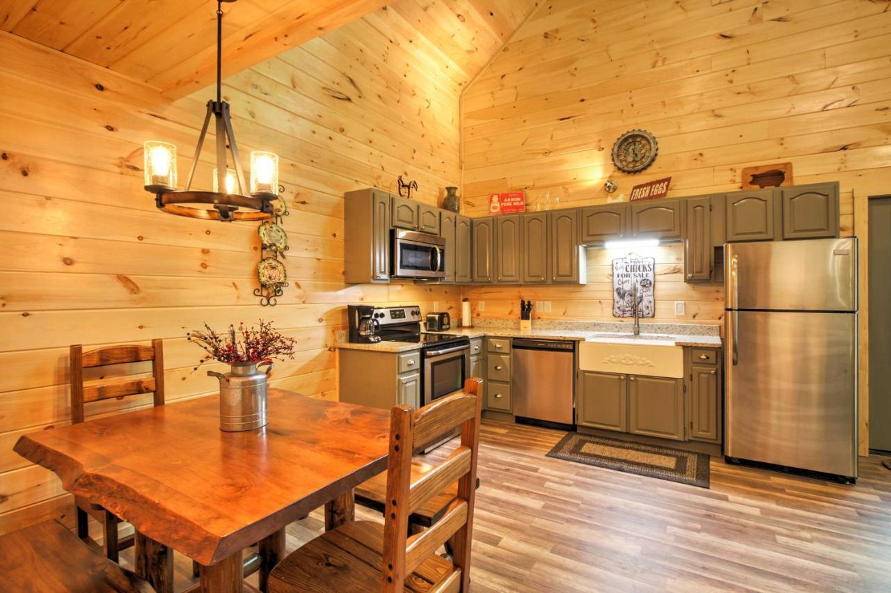 Gatlinburg Cabin With Hot Tub 5 Mi To Downtown Kültér fotó